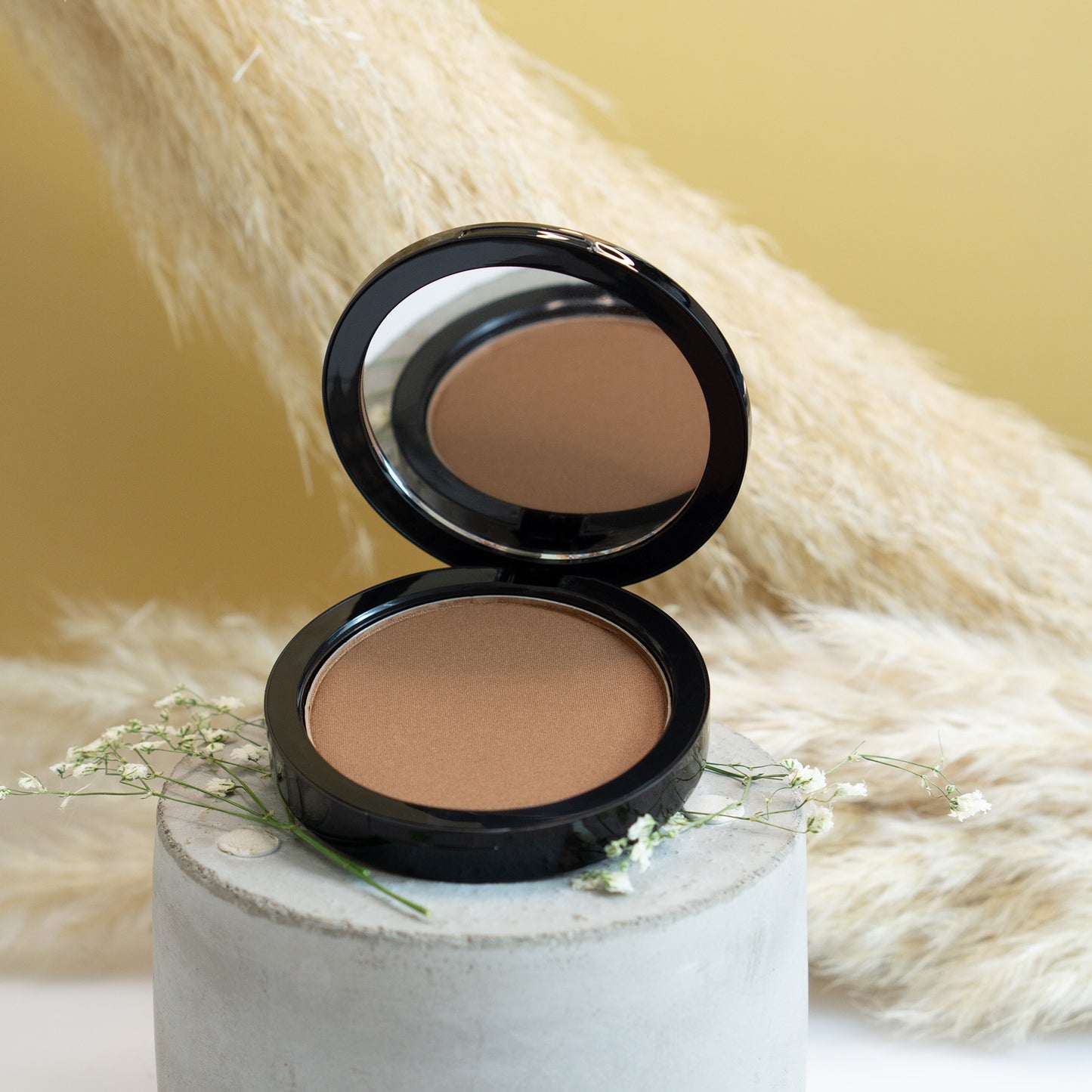 Bronzer - Pecan sakkstyles.com